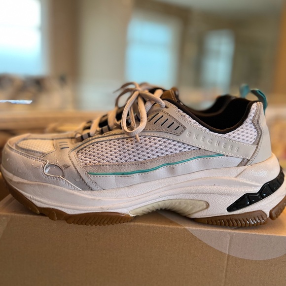 Skechers Shoes US 10.5 ⚪️ - Picture 5 of 8